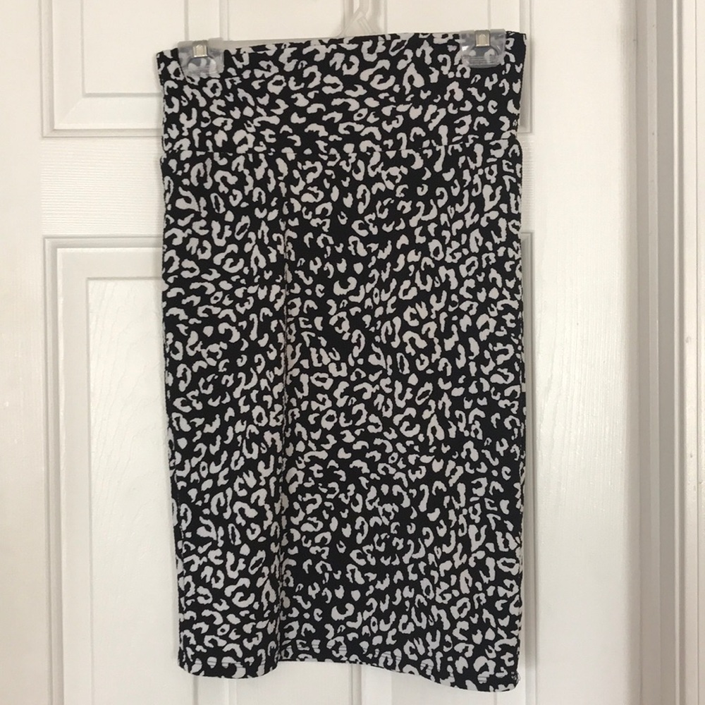 Black leopard LuLaRoe Cassie skirt